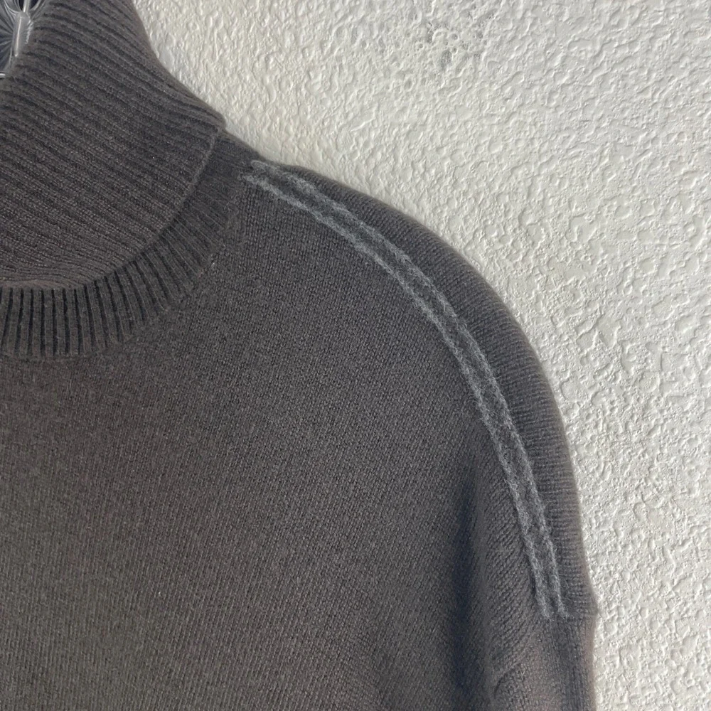 John Varvatos Cashmere Turtleneck Sweater Size L Brown Luxury Dark Academia